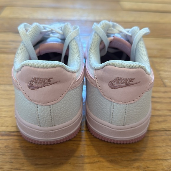 Nike Court Sneakers, size 2.5Y - Picture 3 of 4